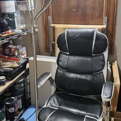 Lamp & Office Chair