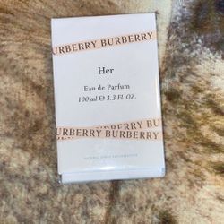 Burberry Her Perfume,YSL Libre 
