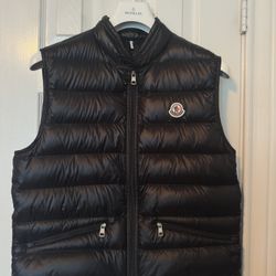 Moncler Shell Down Gilet Vest