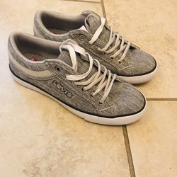 Brand New Ladies Levi Pumps