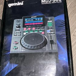 Gemini MDJ-500 Professional Media Player – Great Condition Gemini MM1BT 2-Channel DJ Mixer w/ Bluetooth