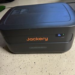 New Jackery Battery Pack 2000 Plus 
