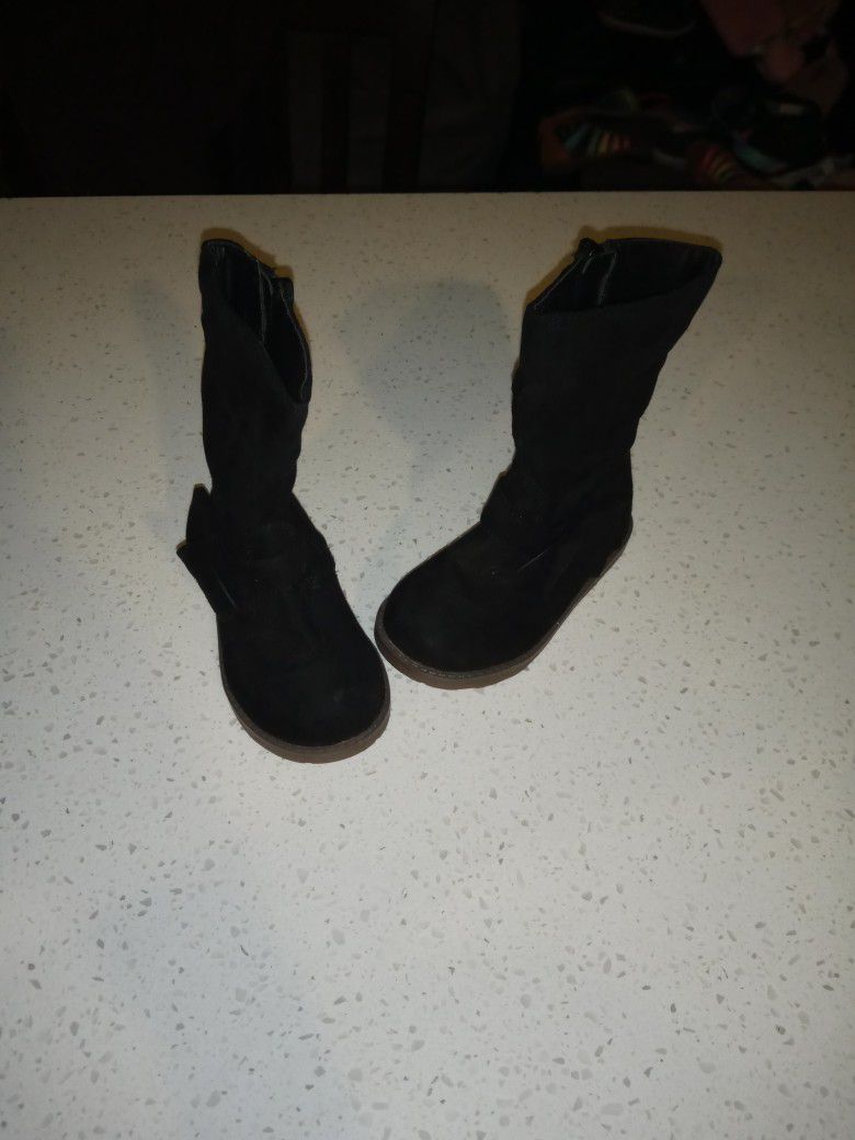 ° Girls  Black Boots ° Size '7 Youth'  $ 7.00