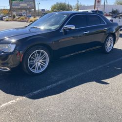 2018 Chrysler 300