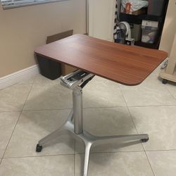 Stand-Up Wood Computer Gia Mobile Sit-Down, Ergonomic Desk