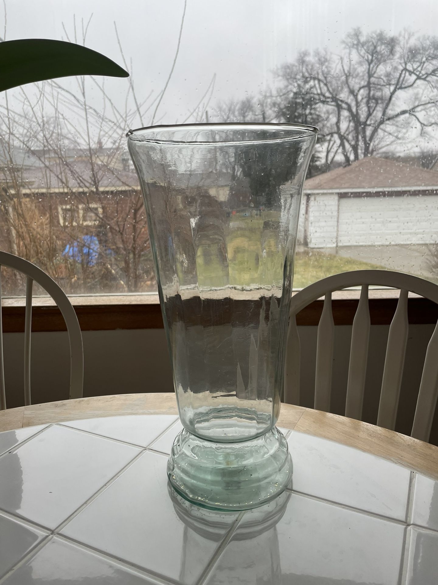 Clear vase i have 9 they were used for my daughters wedding shower
