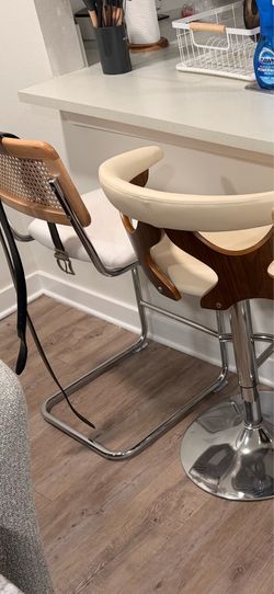 Counter top chairs