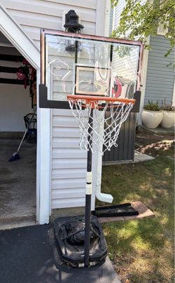 KIDS Basketball hoop (adjustable)