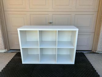 White Bookshelf 6-Cube Storage Organizer | Open Cubby Shelving Unit with Extra Thick Edges - Space-Saving Wooden Shelf for Home Office & Display Stora