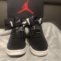 Air Jordan 5 Retro Oreo 2013 – New – Size 6.5Y / Women’s 8 – No Box