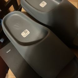 Yeezy Slides slate marine 