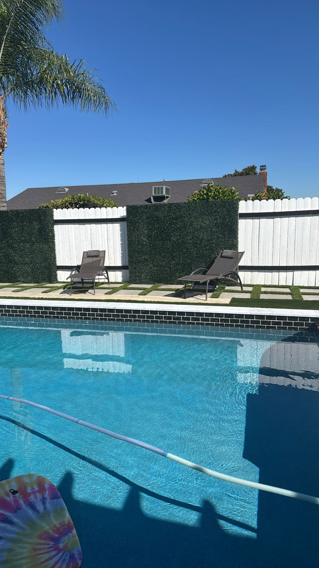 pool lounge chairs