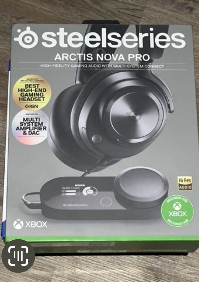 SteelSeries Arctis Nova Pro Wired Gaming Headset