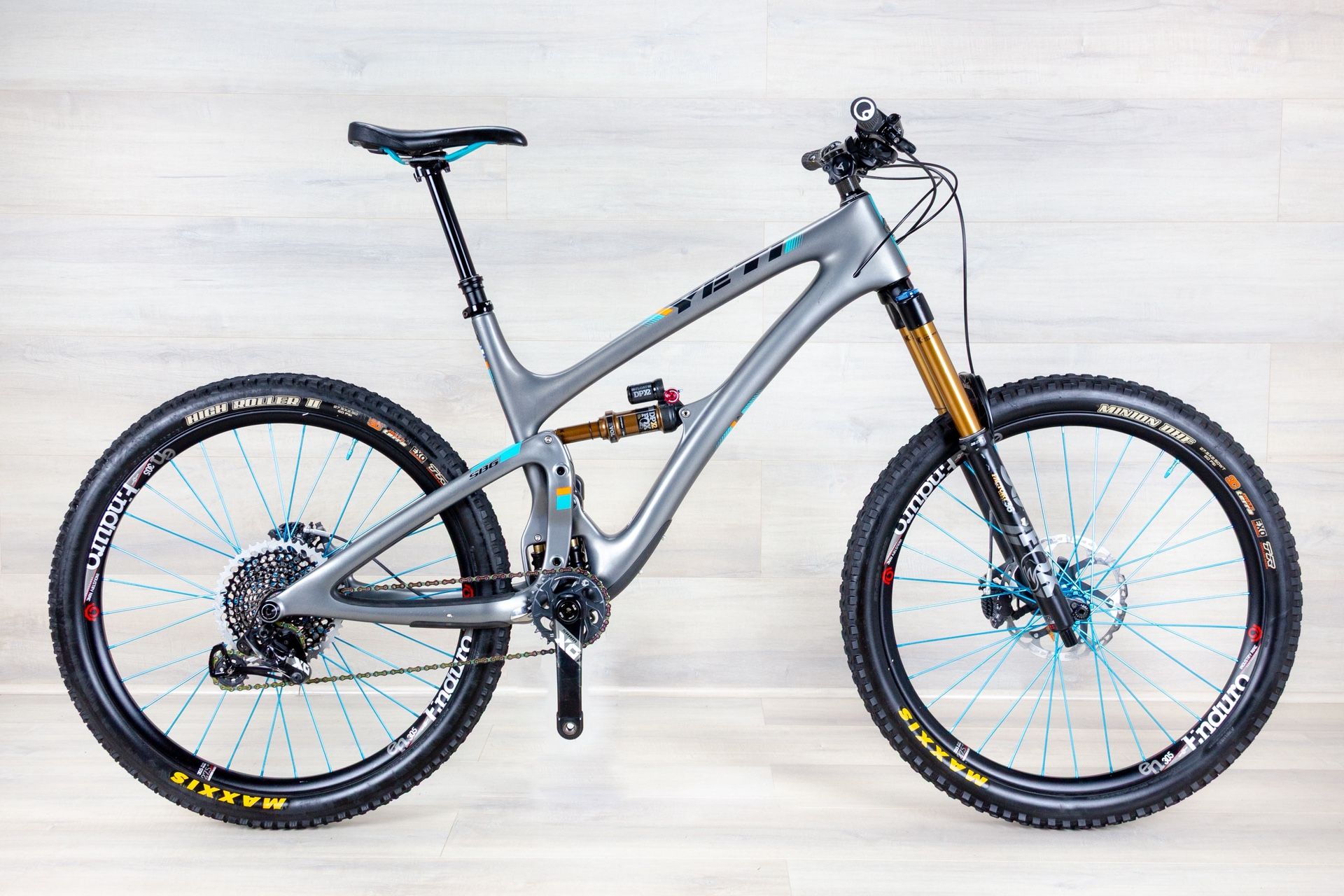 Yeti SB 6 Turq X01 , Size - L, Carbon full suspension mountain bike