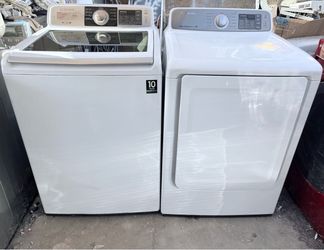 SAMSUNG. WASHER AND GAS DRYER