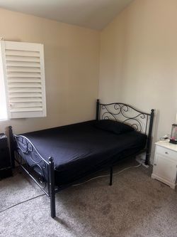 Black Metal Full-Size Bed Frame