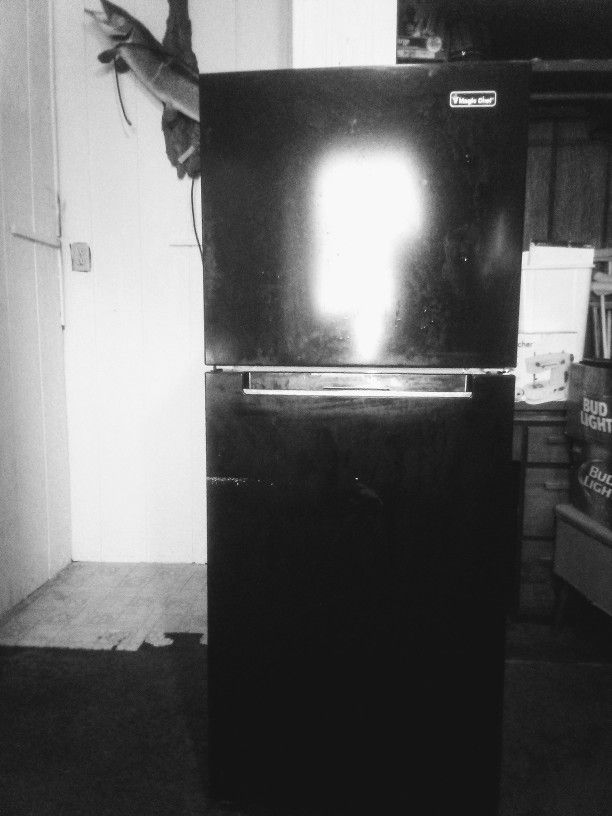 Refrigerator For Sale
