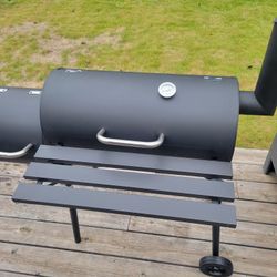 Smoker Grill brand New in The box 