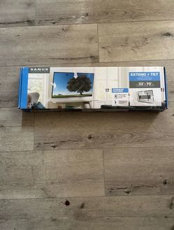 Sanus Extend + Tilt TV Wall Mount 32–70"