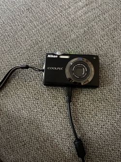 Nikon coolpix s3000 camera