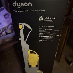 Dyson Dc 14 All Floors Vacuum 