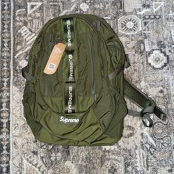 Supreme Backpack (FW22) Olive