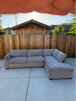 Free Delivery! Grey Sectional Couch With Power Recliners