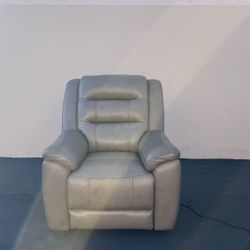 Mason Leather Power Recliner w/ Power Headrest & USB