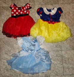 Ikali baby girl princess 👸 costumes 2t $20 for all 3 firm
