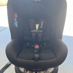 Nuna Revv Swivel Car Seat 