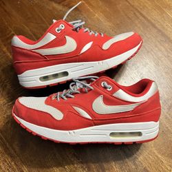 Mens Nike Air Max Size 9.5