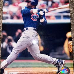 Sammy Sosa Signed 8x10
