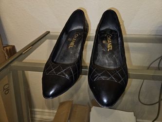CHANEL Black Quilted Leather Mid-Heel Pumps