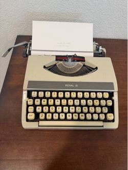 Royal typewriter with cover handle