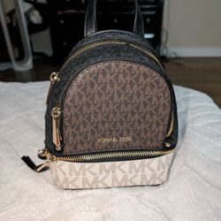 Michael Kors Mini Backpack With Wallet 