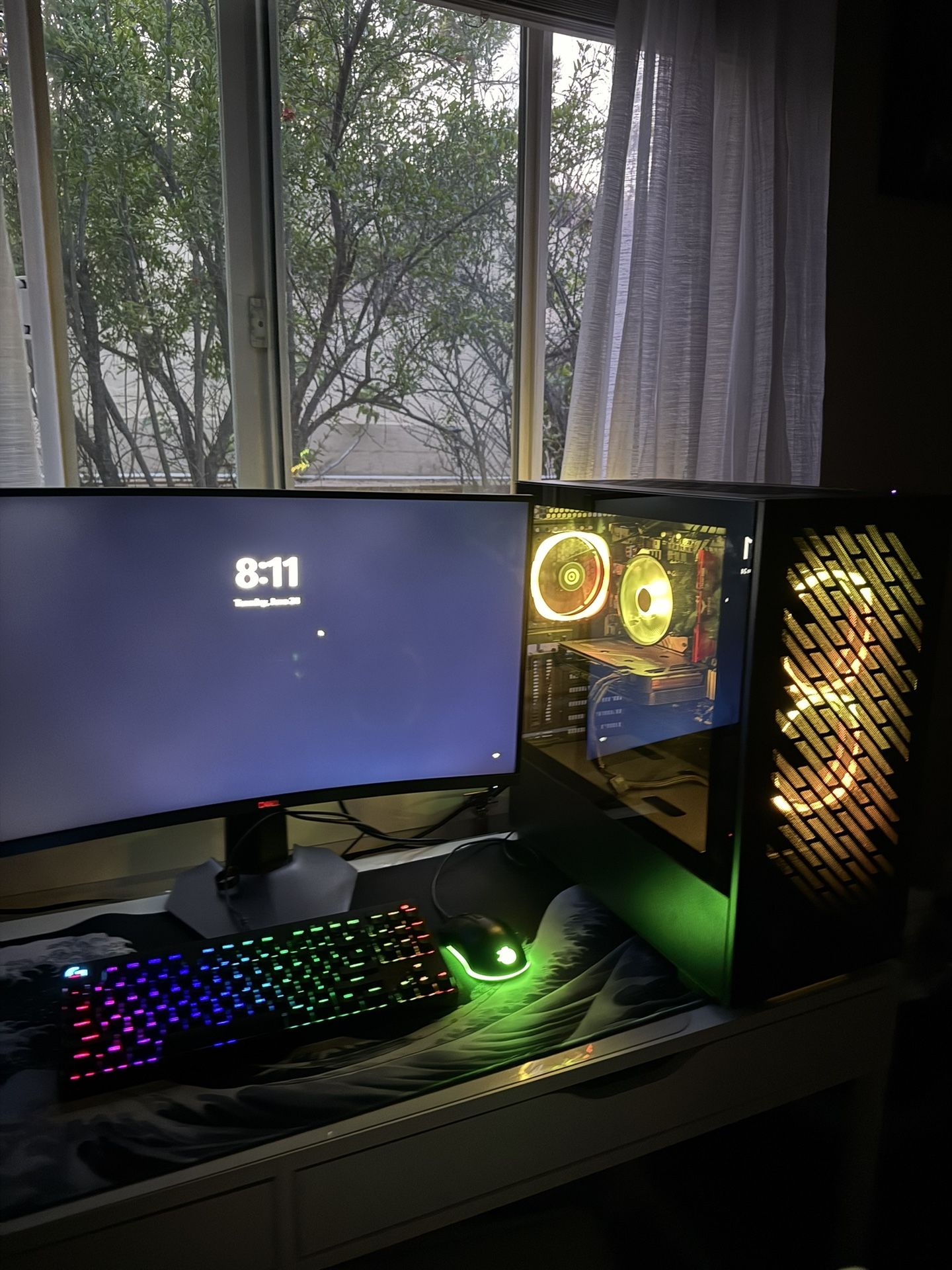 Gaming Pc And Monitors