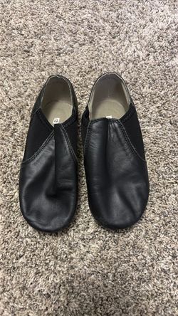 Black jazz shoes
