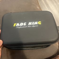 FADE KING CLIPPERS AND ANDIS T LINERS 