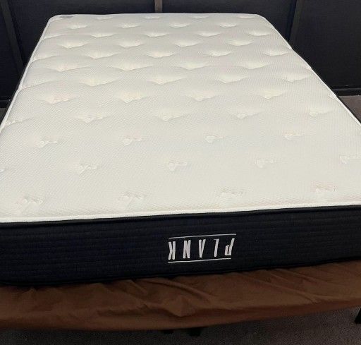 Brooklyn Bedding Plank Queen Mattress 
