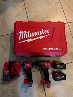 M18 Fuel Brushless Milwaukee Drill/ Impact combo
