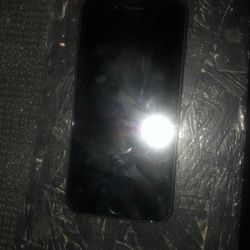 iPhone 8 Doesn’t Turn On For Parts