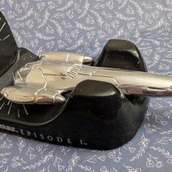 Star Wars Episode 1 1999. The Phantom Menace. Levitating Queen Amidada Royal Starship. Lucas Film Applause Stand 5" x 2 1/2" 
