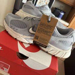 New Men’s 10.5 Grey/blue $80