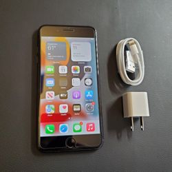 iPhone 7 Plus 128gb - UNLOCKED - Like New  