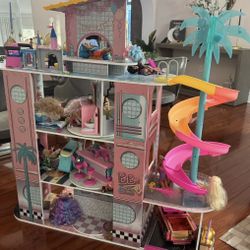 lol Doll House