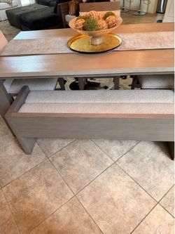 Dinning room table