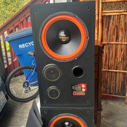 Vintage USA Speakers