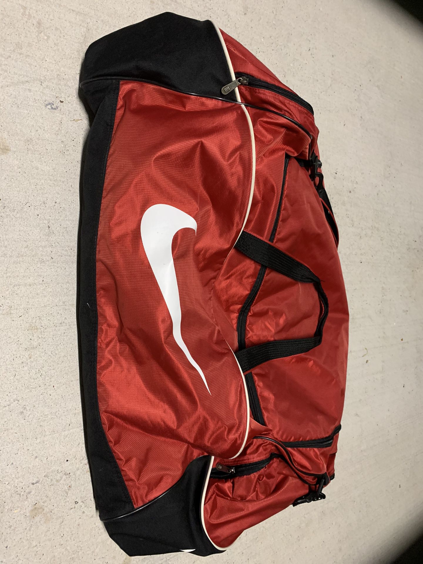 Nike XXL Duffle/Equipment Bag