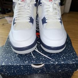 Nike Air Jordan 4 Retro 