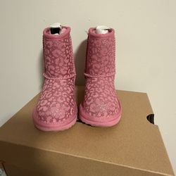 Size 6 Ugg’s